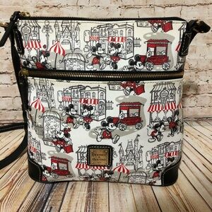 VGUC Dooney & Bourke Downtown Mickey & Minnie Disney Parks crossbody